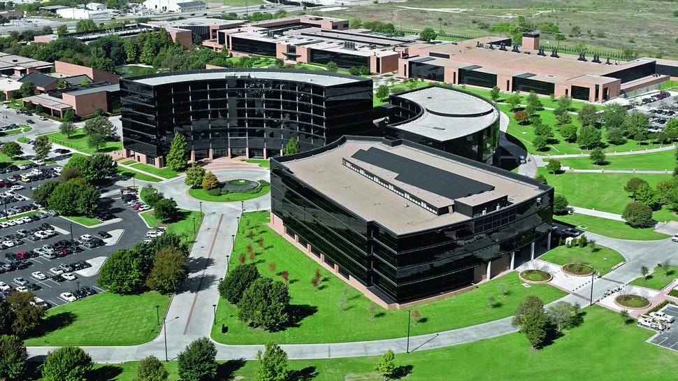 Кампус «Алкон Инк.» в г. Форт-Уорт, штат Техас, США