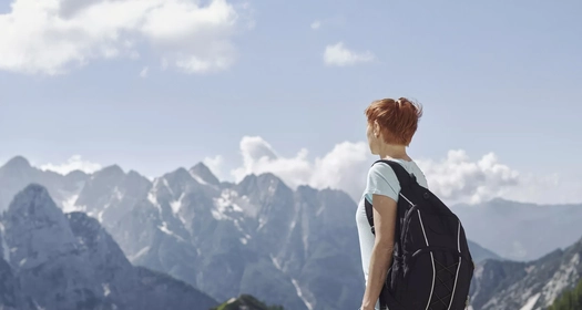 Женщина в горах